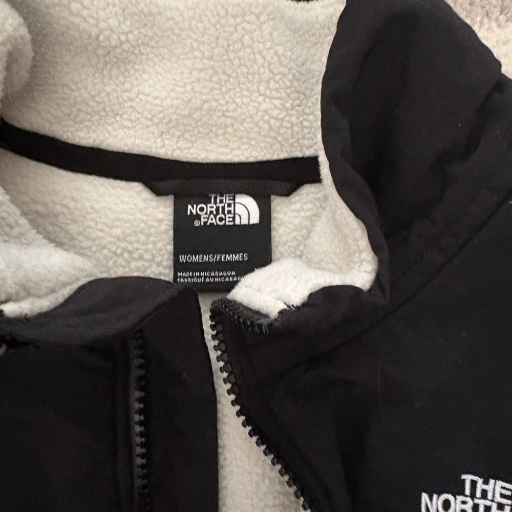 The North Face Black & Cream Women's Teddy Fleece Jacket - Picture 4 of 5